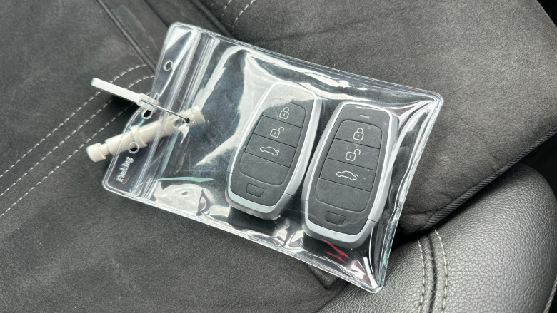 Vauxhall Crossland 1.2 Turbo Ultimate 5dr Petrol Hatchback